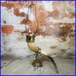 Antique, ancienne Corne d abondance Buffle montée en lampe sertie de Bronze . XIXème