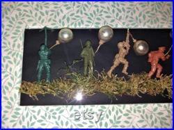 Cabinet de Curiosités diorama aux soldats création unique