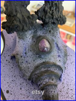 Crâne de chevreuil lila chakra couronne améthyste cabinet de curiosité
