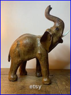 Éléphant en cuir vintage