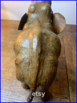 Éléphant en cuir vintage