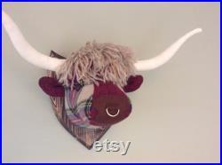 Harris tweed highland cow trophy, tout unique, fabriqué en Écosse