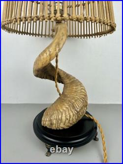 Lampe Corne de Bélier. Cabinet de Curiosités. Taxidermie Vintage