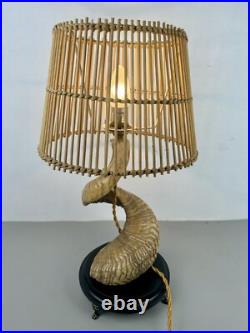 Lampe Corne de Bélier. Cabinet de Curiosités. Taxidermie Vintage