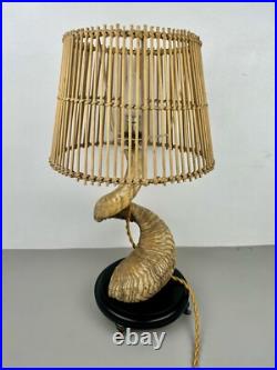 Lampe Corne de Bélier. Cabinet de Curiosités. Taxidermie Vintage