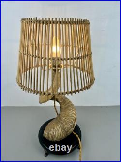 Lampe Corne de Bélier. Cabinet de Curiosités. Taxidermie Vintage