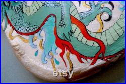 Mâchoire inférieure de taureau Highland cattle peinte à la main avec motif tatouage dragon asiatique