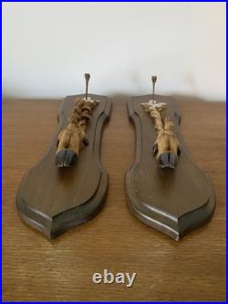 Paire De Pied D'Honneur De Cerf Écusson En Bois Taxidermie Vintage #C328