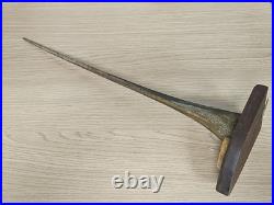 Pointe d'espadon naturalisée vintage sur plaque bois, taxidermie ancien déco