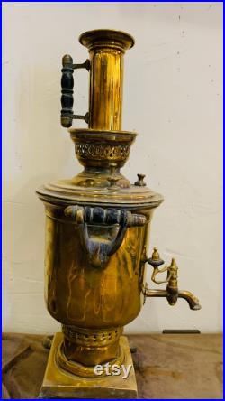 Samovar tres ancien parvenu au Maroc depuis la Russie