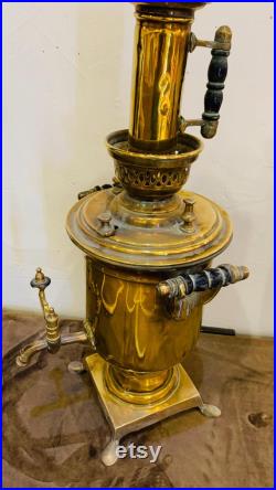 Samovar tres ancien parvenu au Maroc depuis la Russie