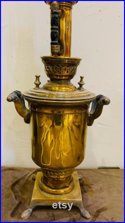 Samovar tres ancien parvenu au Maroc depuis la Russie