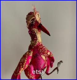 Sculpture oiseau soie antique indienne,oiseau papier mâche, objet de curiosité, fausse taxidermie, creation textile, beytFrance