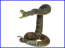 Serpent à sonnettes à dos de diamant du Texas 39-43 (598-M102D)