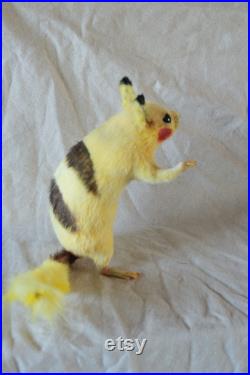 taxidermie MIGNON rat PIKA dessin animée japonais taxidermy rat PIKA curiosité