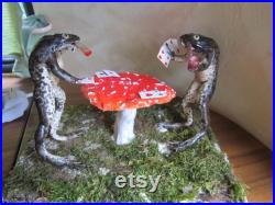 taxidermie grenouille joueuse de cartes crapaud taxidermy frog poker curiosité oditties
