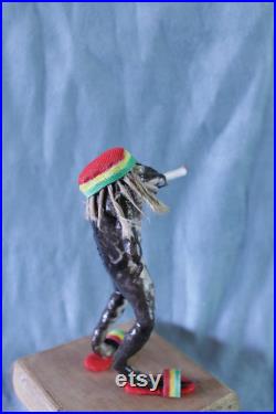 taxidermie grenouille rasta taxidermy frog rasta curiosité oditties taxidermie grenouille rasta taxidermy frog rasta curiosité oditties