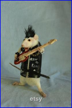 taxidermie rat punk guitar rock star taxidermy rat punk rockeur cabinet de curiosité oditties