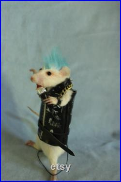 taxidermie rat punk rock star taxidermy rat punk rockeur cabinet de curiosité oditties